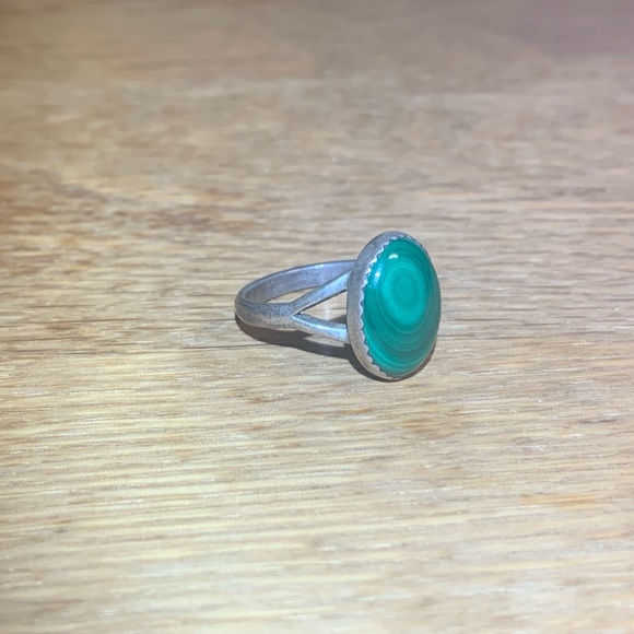 Sterling silver and malachite ring - Picture 2 of 3
